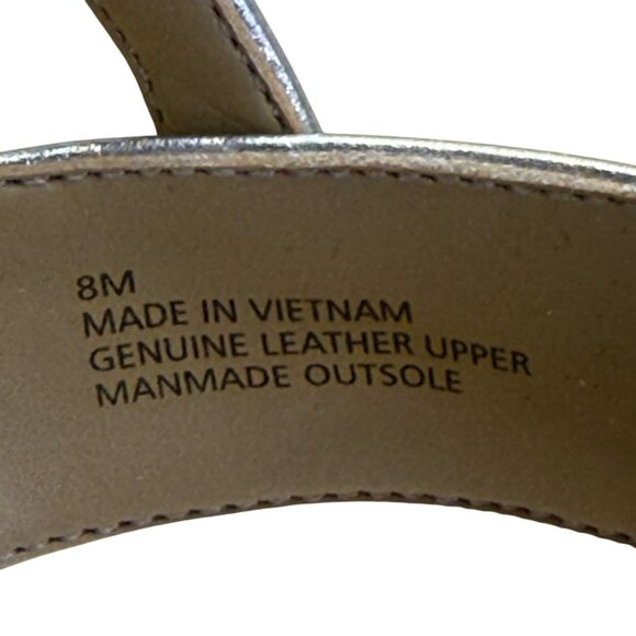 Talbots Women’s Silver Leather Strap With Buckle Closure Sandals Size 8M - Picture 6 of 7